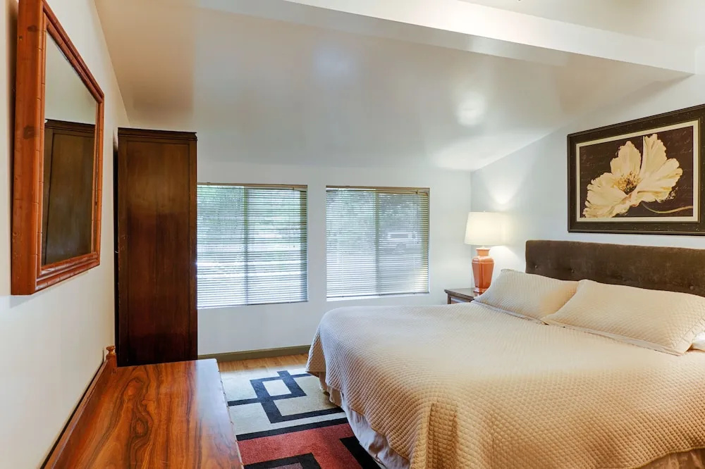 Lava Lodge at Hale Kilauea - Chambres