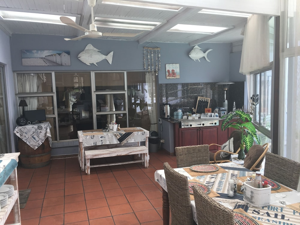 Isle La Breeze Guesthouse - Général