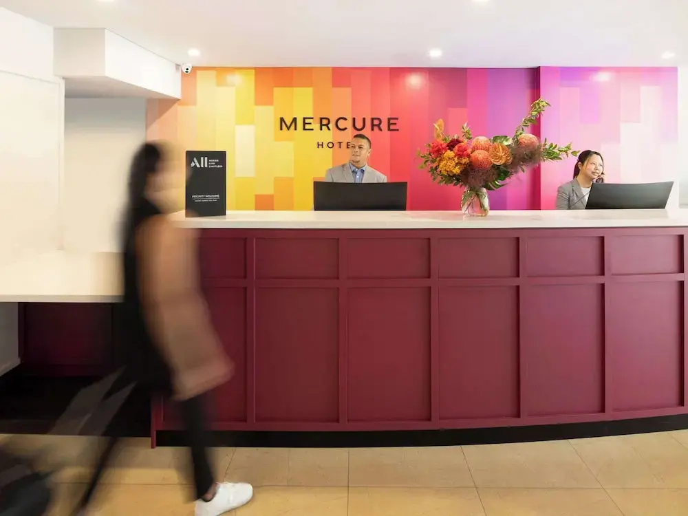 Lobby & Reception
