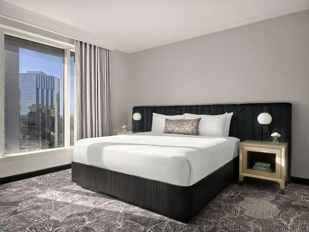 Premium Double room with city view (full double bed)