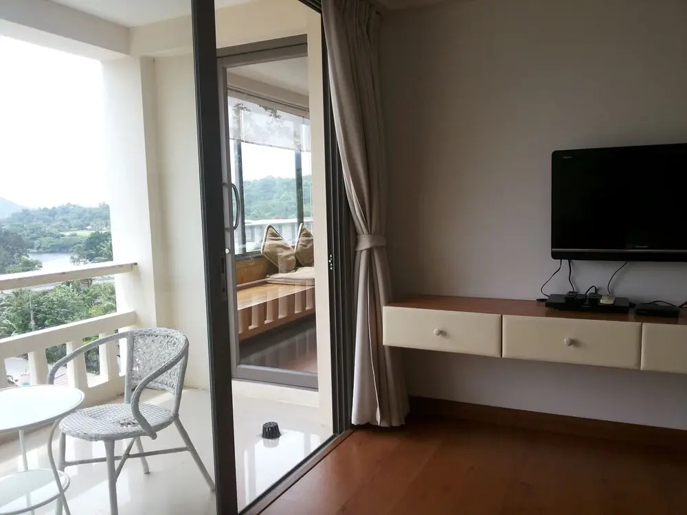 Balcony & Terrace