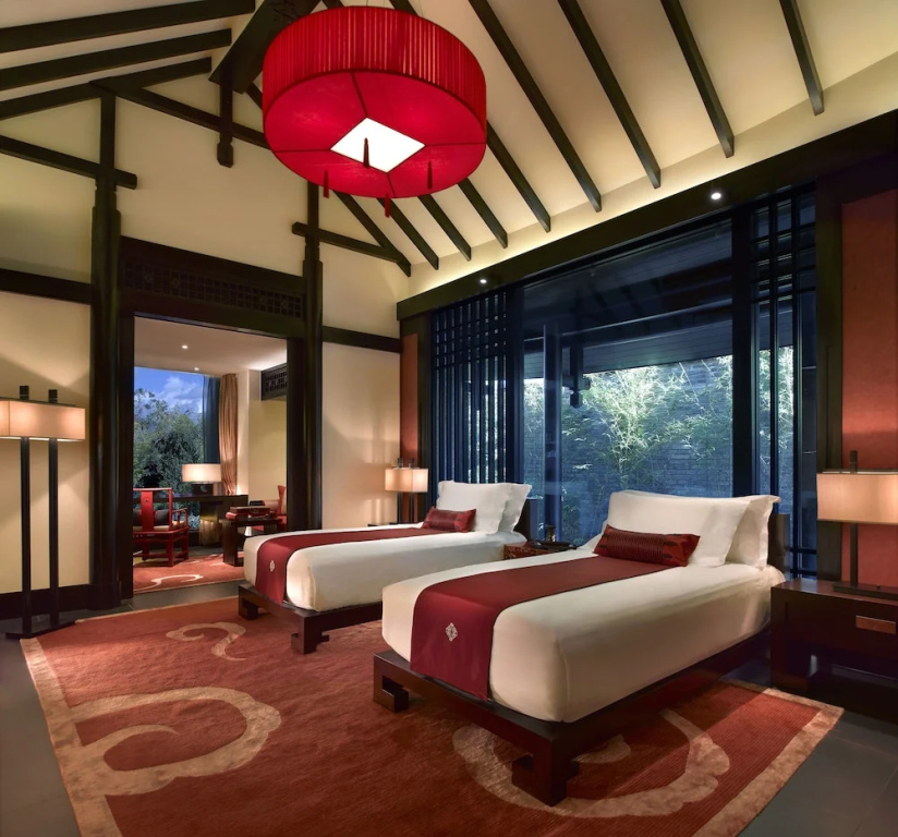 2 Bedrooms Villa with mountain view