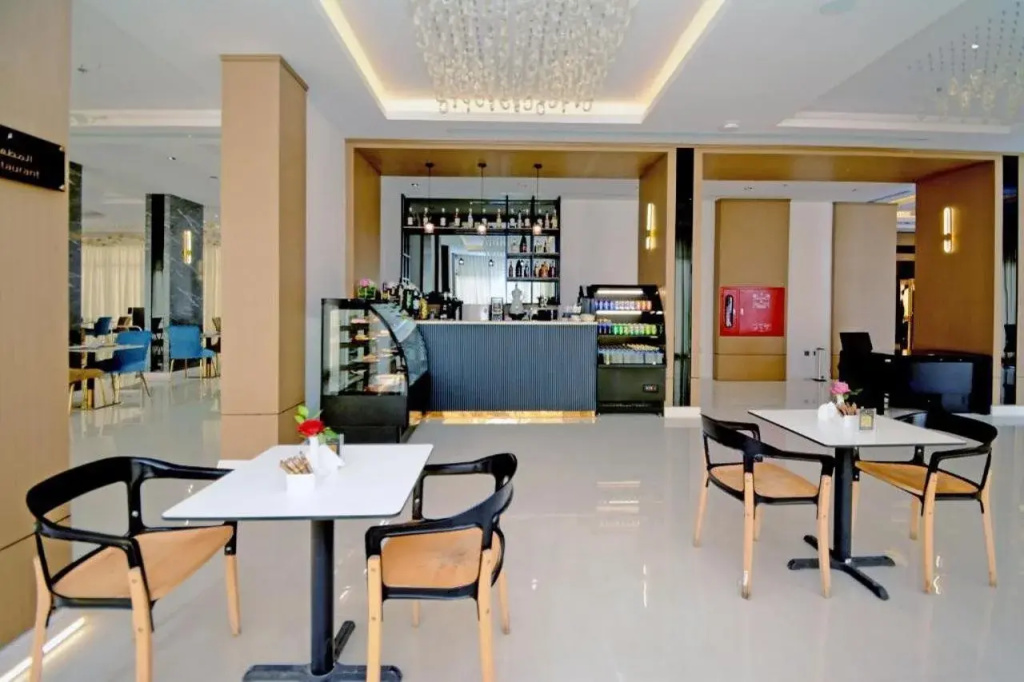 Hotel photo 12