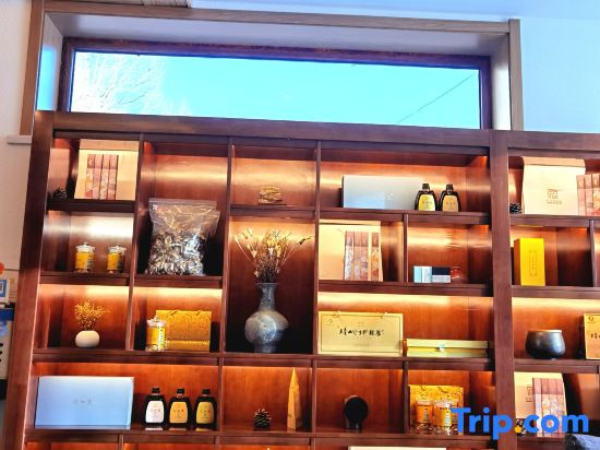 Wutai Mountain Four Seasons Homestay (Shuxiang Temple)