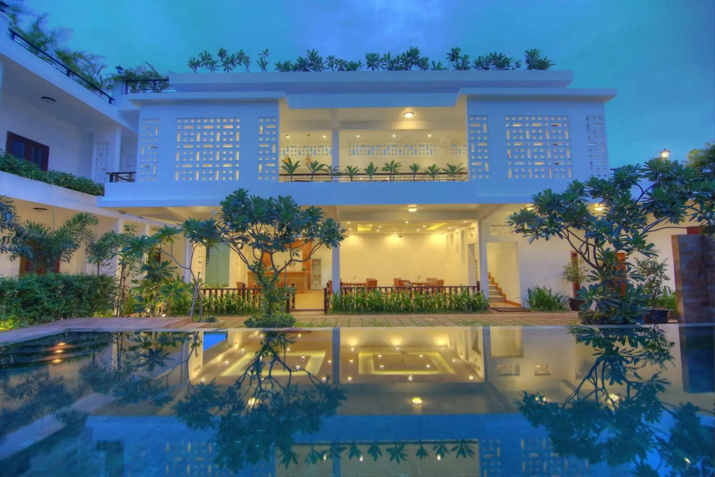 The Moon Residence & Spa