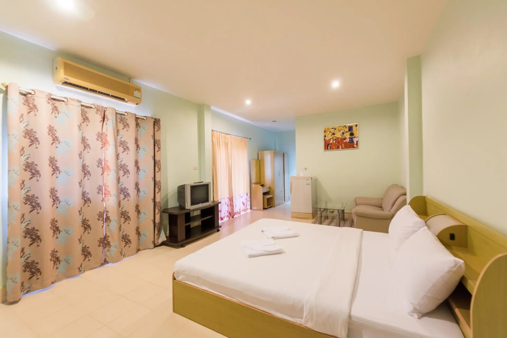 Superior Double room (full double bed)