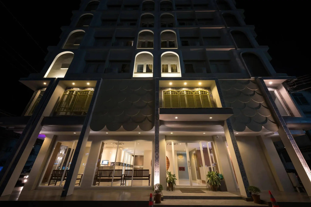 Montree Phuket Hotel — фото