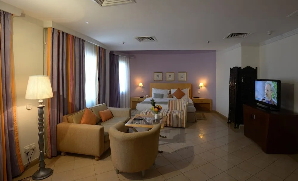 Seashell Julaia Hotel and Resort - фото 4