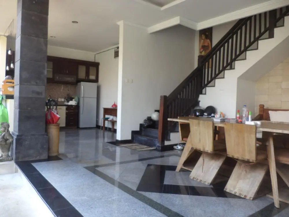 5 Bedrooms Family Villa