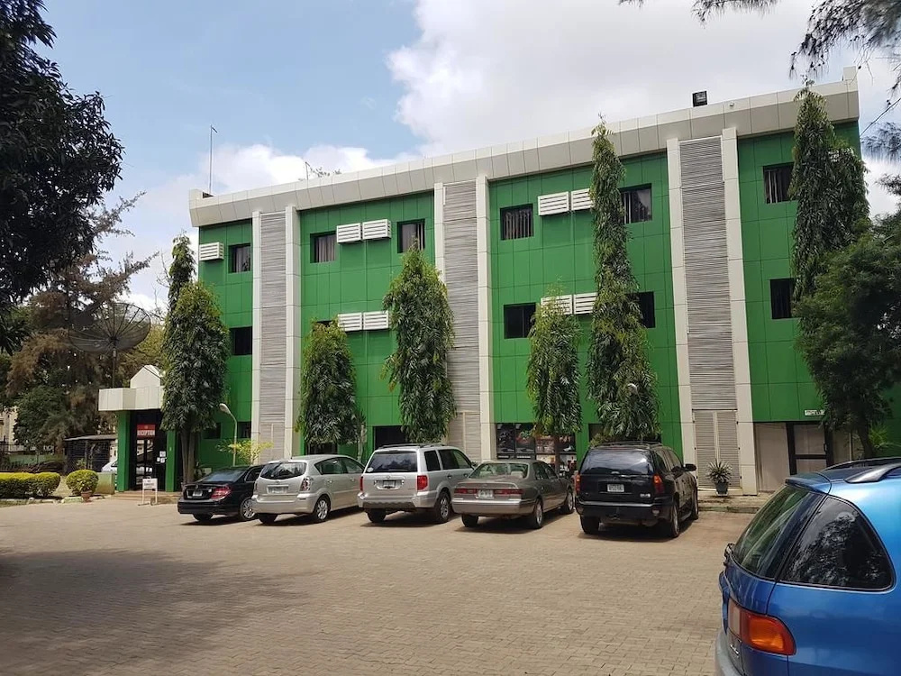 Eddy Vic Hotel