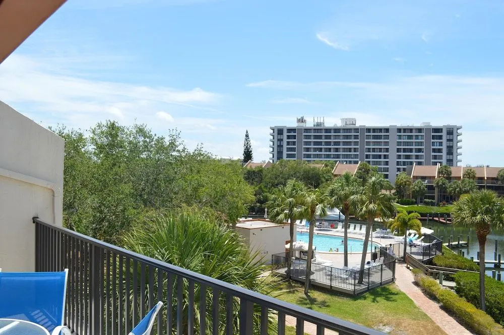 Cove II 633F 2 Bedroom Condo By Midnight Cove II