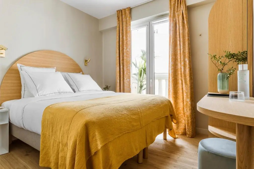 Standard Double room (full double bed)