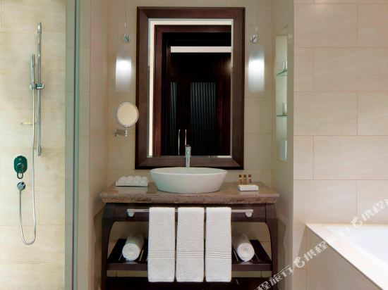 Sheraton Sharjah Beach Resort & Spa