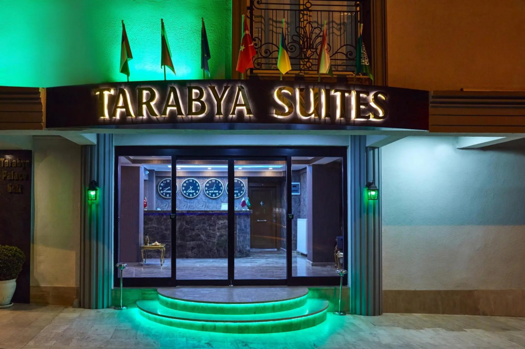 Tarabya Suit