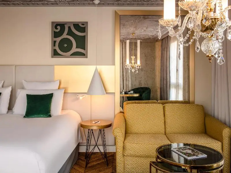 Standard Junior Suite