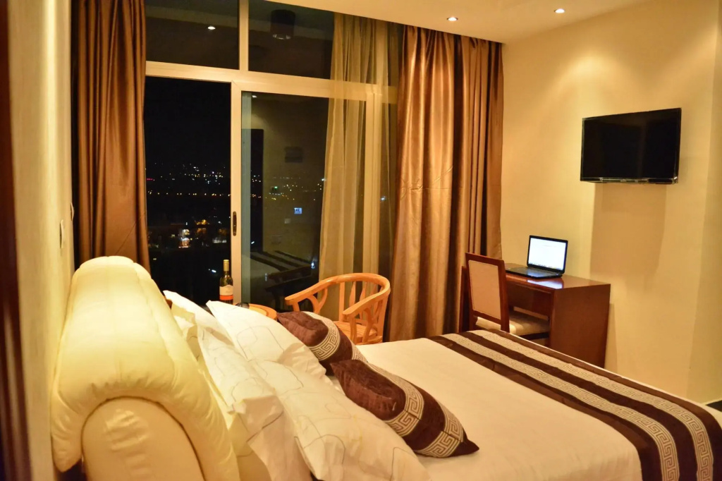Hotel photo 8