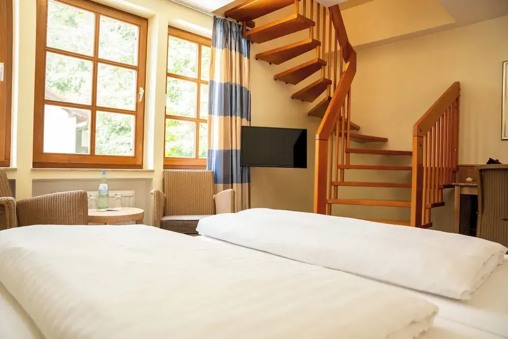 2 Bedrooms Standard Quadruple Family room