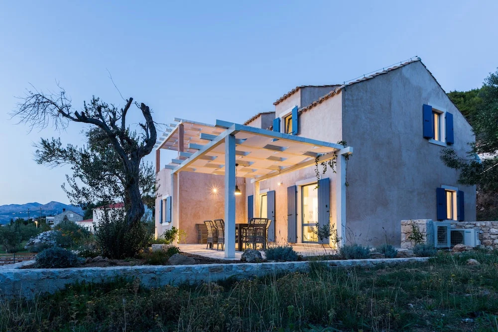 Villa Authentica
