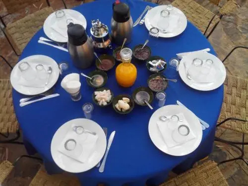 Food & Beverage
