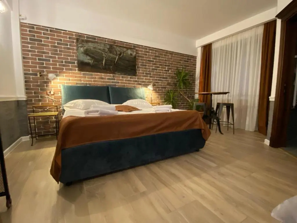 Apartment with garden view