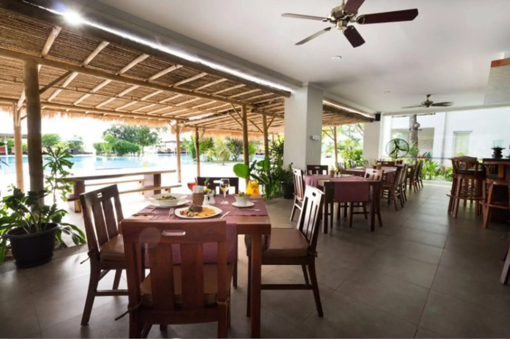 Peninsula Bay Resort - Général