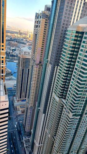 skynest holiday homes princess tower 68th floor 1 bedroom apartment - Général