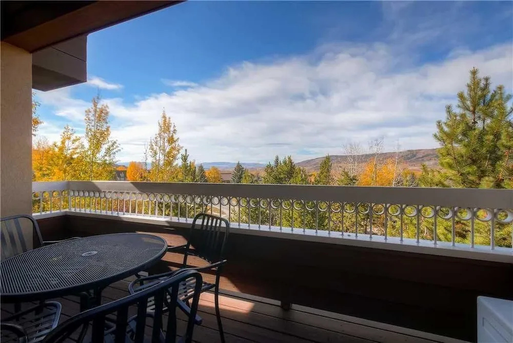2305 Timberline Lodge, Trappeur's Crossing Apartment 2