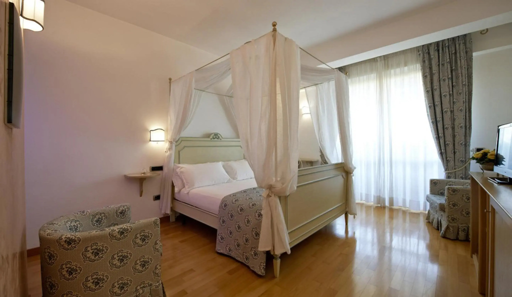 Hotel photo 40