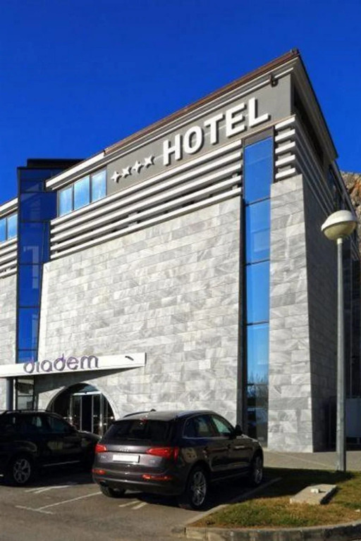 Hotel Diadem