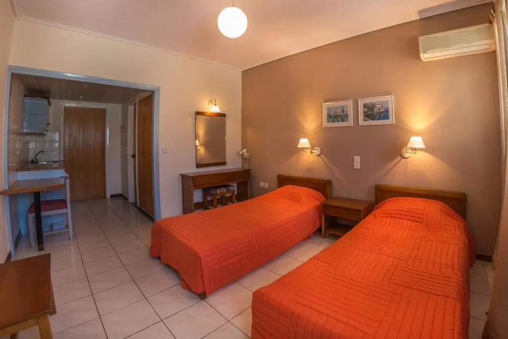 Economy Double room with garden view (twin beds)