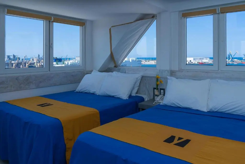 Deluxe Double room with sea view (twin beds)