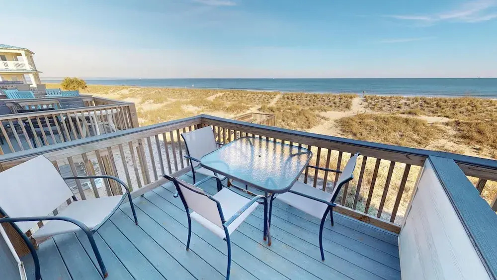 Tybee Lights 112C by Tybee Vacation Rentals