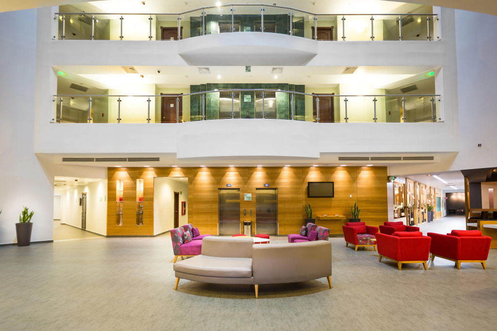 Lobby & Reception