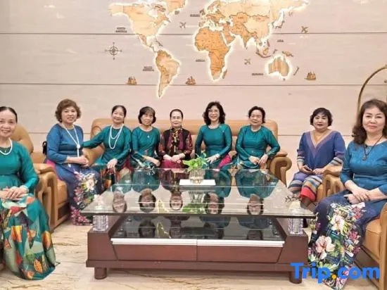 Au Lac Ha Long Hotel in Ha Long