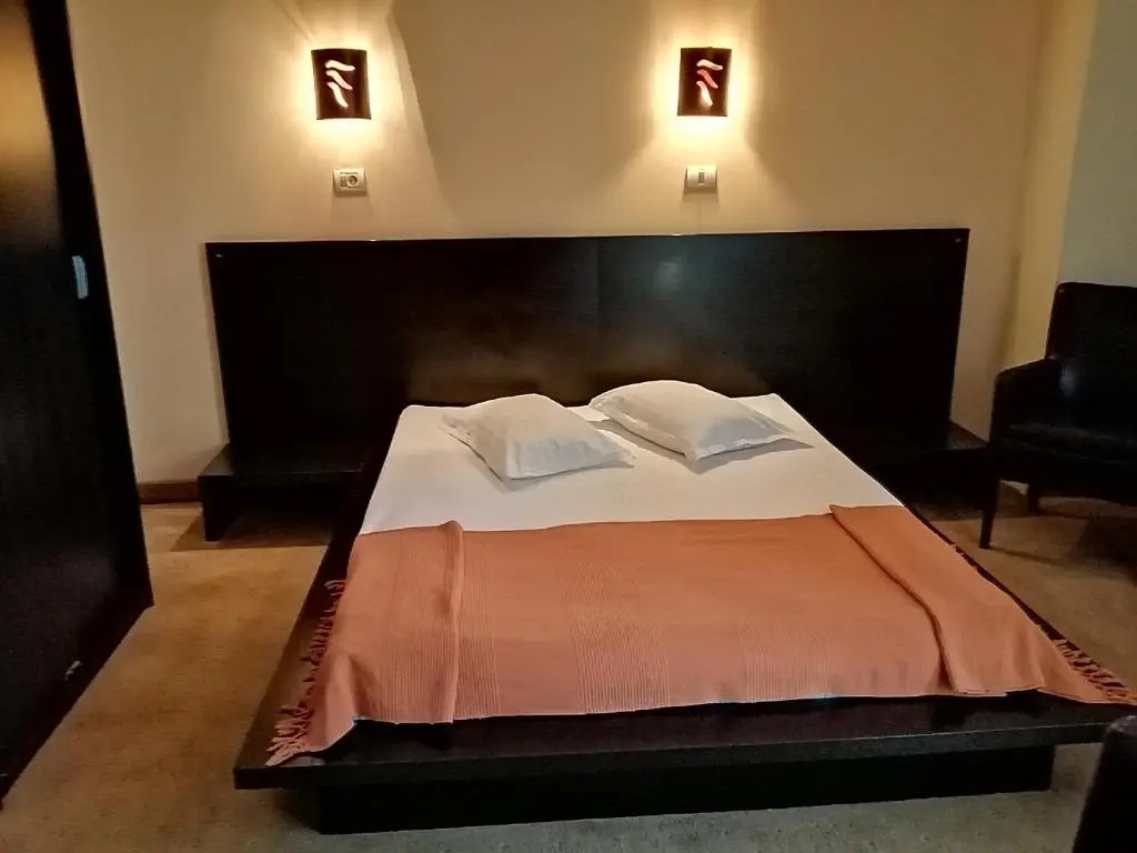 Maxim Hotel - Chambres