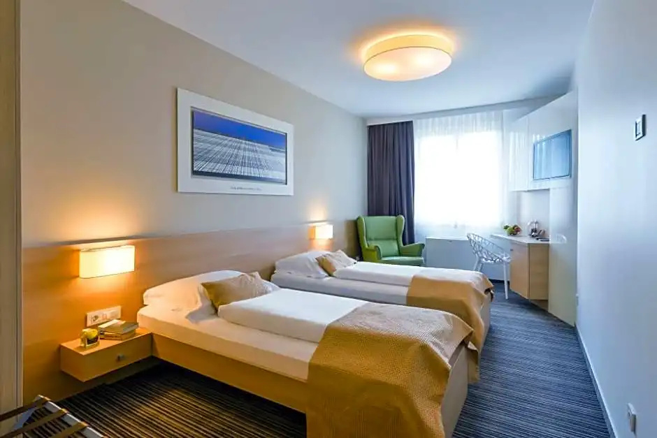 Ahotel Hotel Ljubljana - Chambres