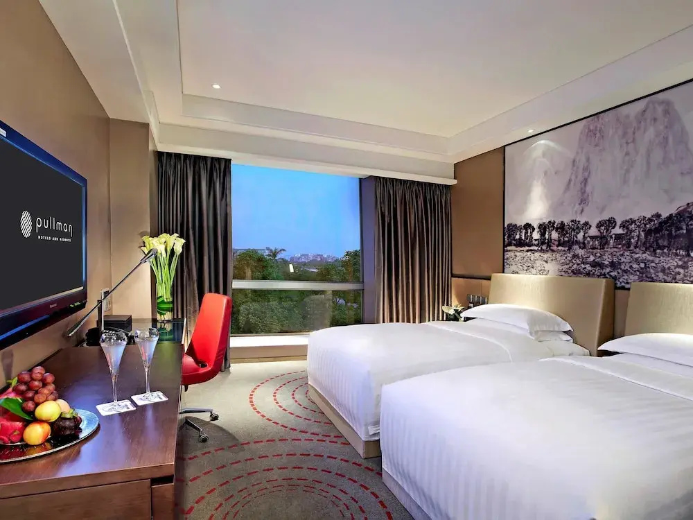 Executive Double room with park view (full double bed)