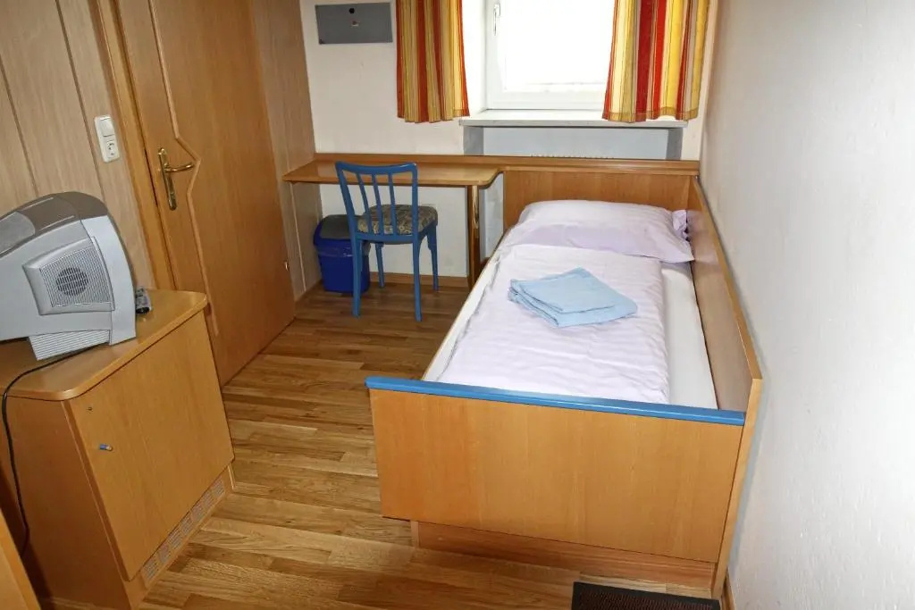 Stiftsgasthof Hochburg - Chambres