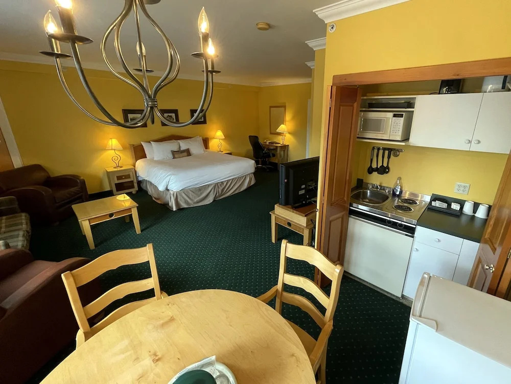 Double Studio with balcony (full double bed)