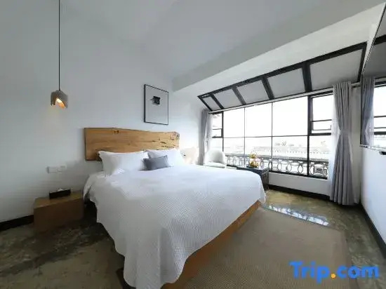 Standard Double Duplex room (full double bed)