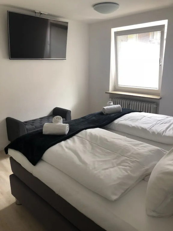 4 Bedrooms Apartment with balcony