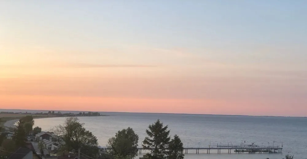 Beach & Waterfront
