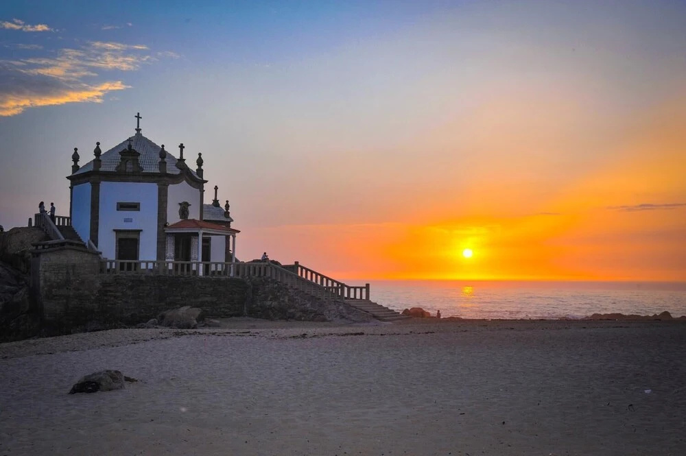 Beach & Waterfront