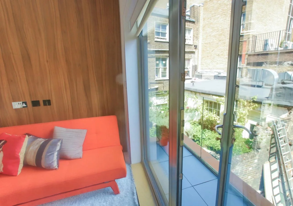 Balcony & Terrace
