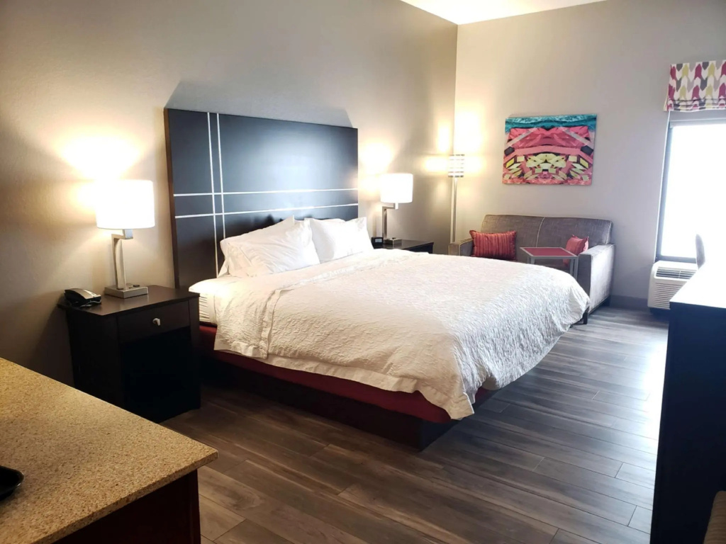 Standard Double room (full double bed)
