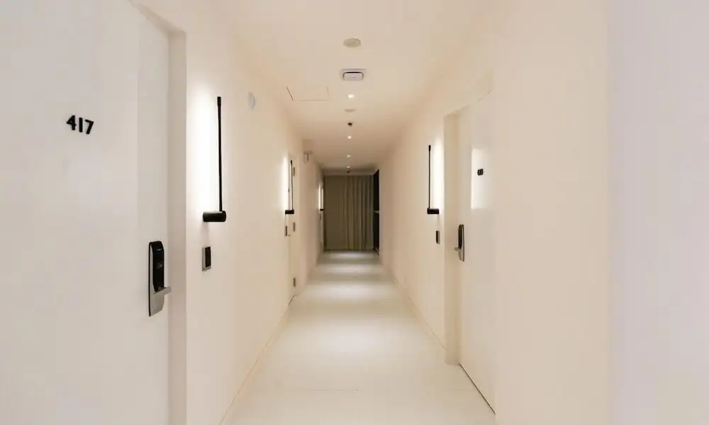 Lobby & Reception