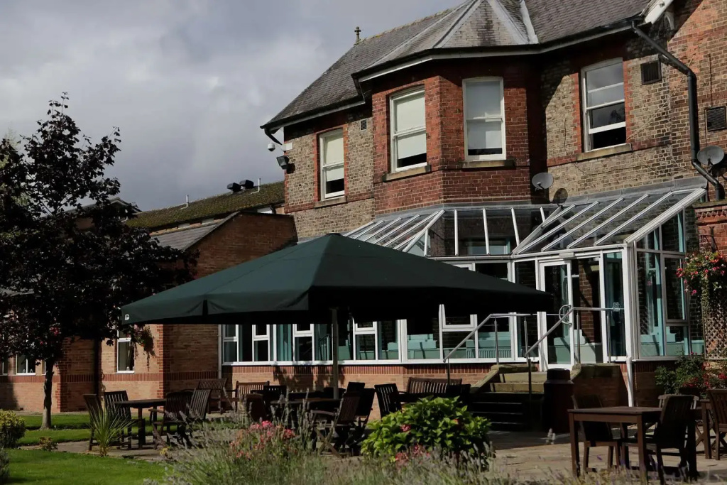 Burn Hall Hotel - Général