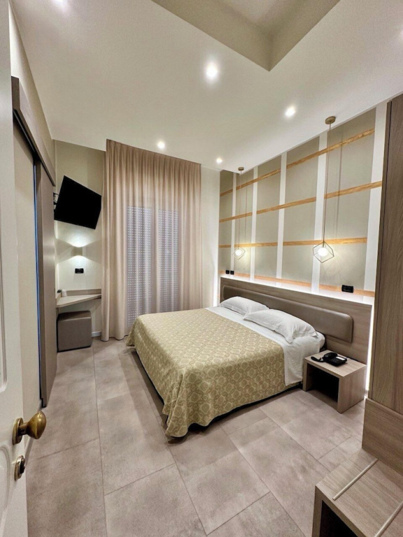 Superior Double room with balcony (full double bed)