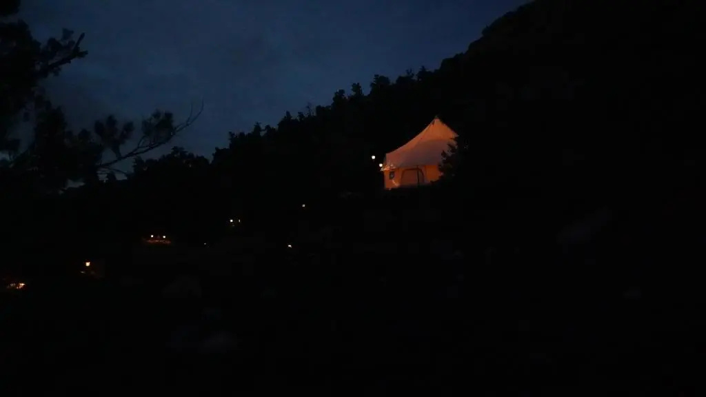 Tent (full double bed)