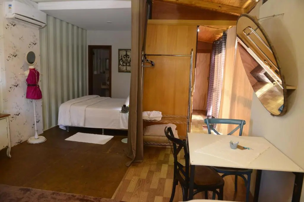 Deluxe Double room (full double bed)